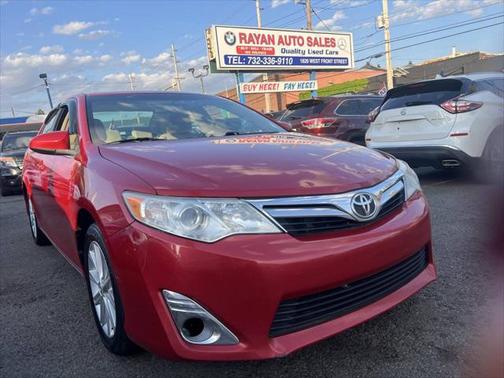 2014 Toyota Camry SE