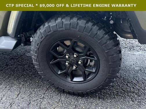 2025 Jeep Gladiator Sport