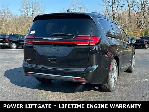 2026 Chrysler Pacifica Pinnacle