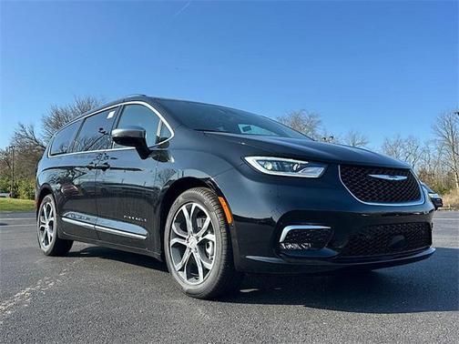 2026 Chrysler Pacifica Pinnacle