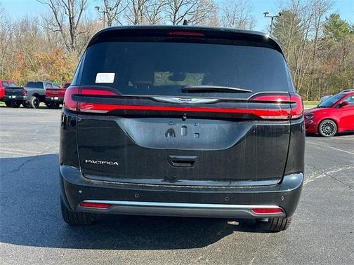 2026 Chrysler Pacifica Pinnacle