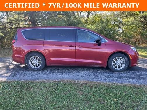 2024 Chrysler Pacifica Touring-L