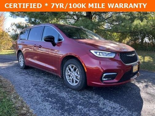 2024 Chrysler Pacifica Touring-L