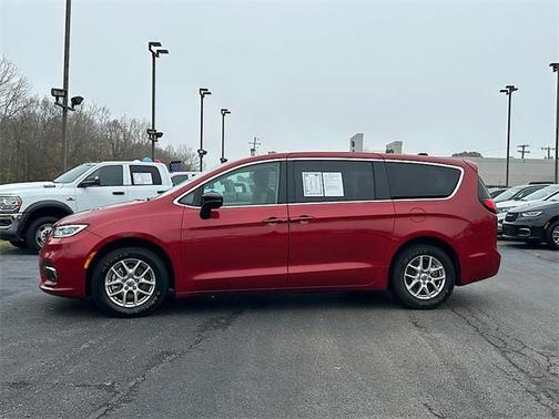 2024 Chrysler Pacifica Touring-L