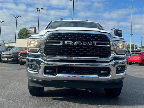 2024 RAM 2500 Big Horn Crew Cab 4x4 64' Box