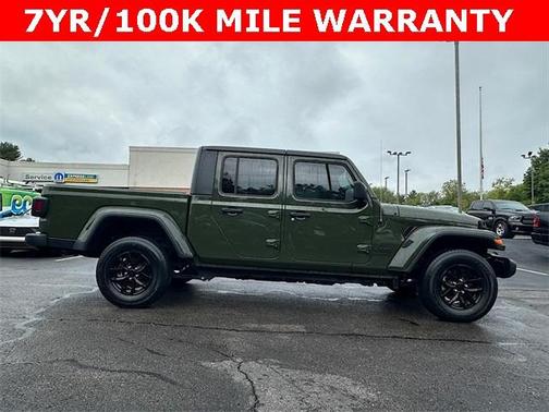2023 Jeep Gladiator Sport