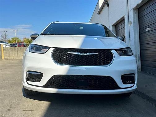 2026 Chrysler Pacifica Pinnacle