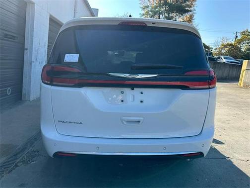 2026 Chrysler Pacifica Pinnacle