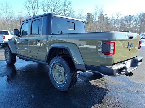 2026 Jeep Gladiator Sport