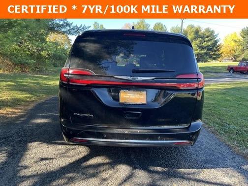 2024 Chrysler Pacifica Touring-L