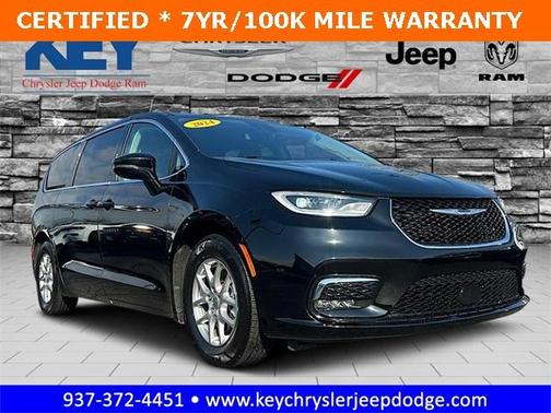 2024 Chrysler Pacifica Touring-L