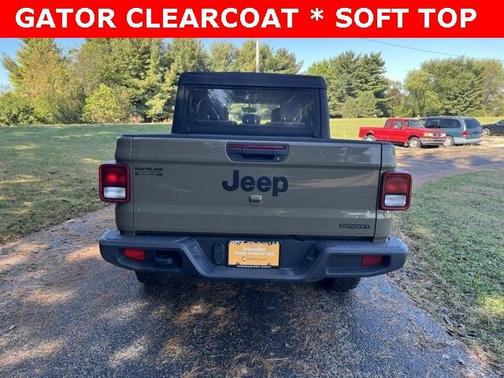 2020 Jeep Gladiator Sport
