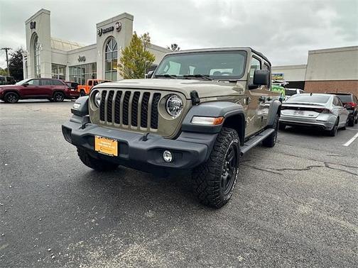 2020 Jeep Gladiator Sport