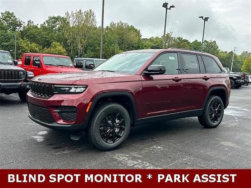 2025 Jeep Grand Cherokee Laredo