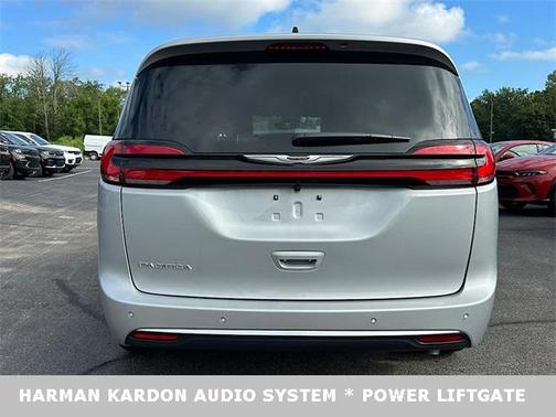 2026 Chrysler Pacifica Pinnacle