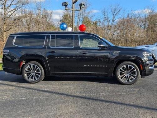2023 Jeep Grand Wagoneer L Series III
