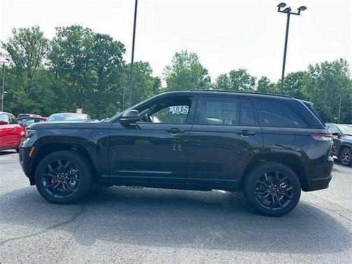 Black 2024 Jeep Grand Cherokee 4xe Base