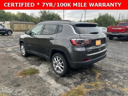 2022 Jeep Compass Latitude Lux