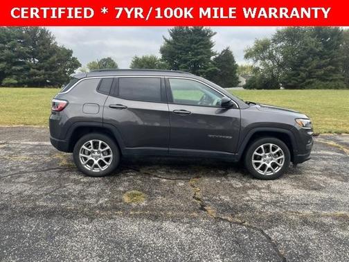 2022 Jeep Compass Latitude Lux