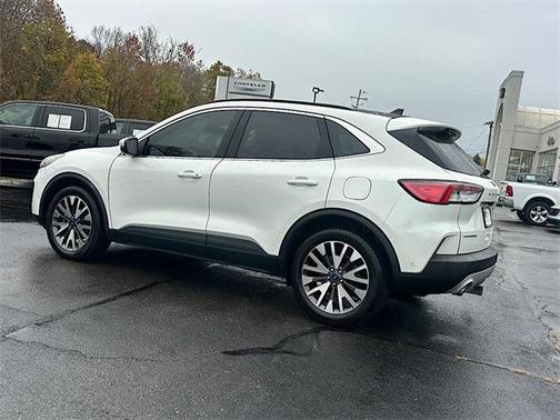 2020 Ford Escape Titanium Hybrid