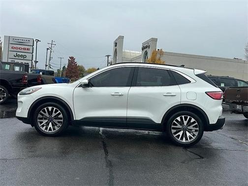2020 Ford Escape Titanium Hybrid