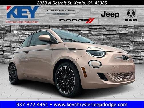 2025 FIAT 500e Base