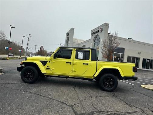 2023 Jeep Gladiator Sport