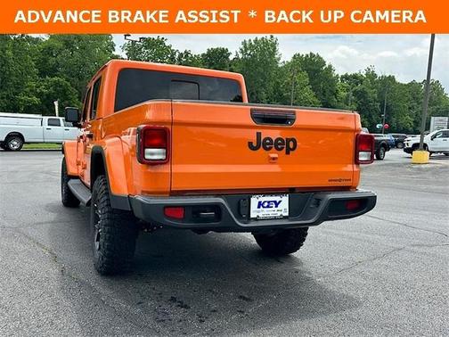 2025 Jeep Gladiator Sport