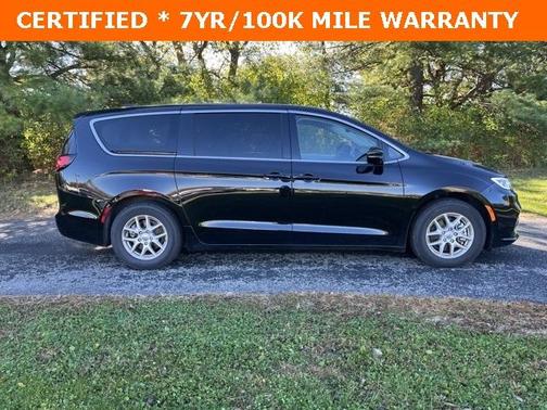 2024 Chrysler Pacifica Touring-L