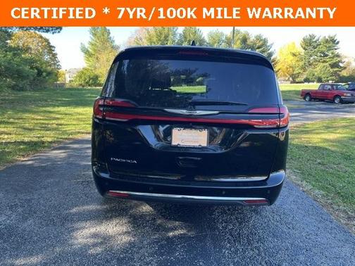 2024 Chrysler Pacifica Touring-L