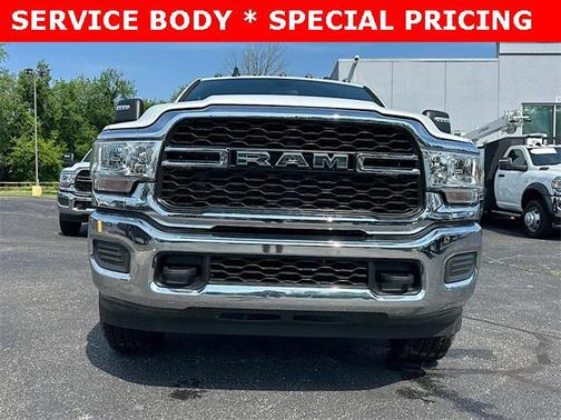 2024 RAM 2500 Tradesman Crew Cab 4x4 8 Box
