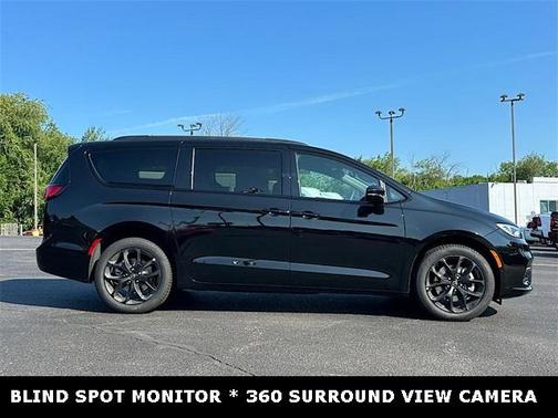 2026 Chrysler Pacifica Limited