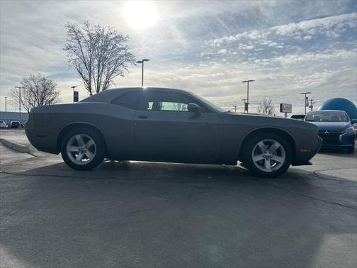 2012 Dodge Challenger SXT