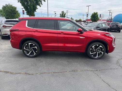 2025 Mitsubishi Outlander PHEV SEL
