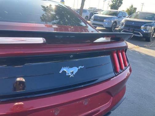 2019 Ford Mustang EcoBoost