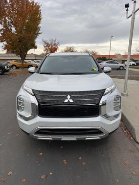 2025 Mitsubishi Outlander PHEV SE S-AWC