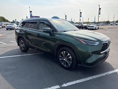 2023 Toyota Highlander L