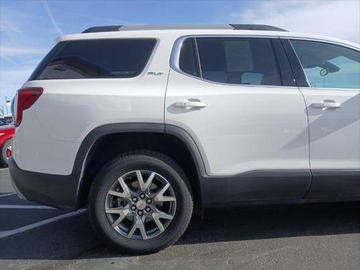 2023 GMC Acadia AWD SLT
