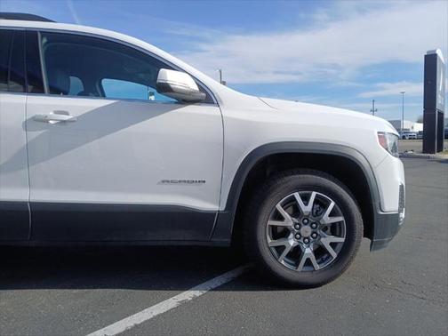 2023 GMC Acadia AWD SLT