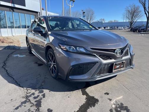 2022 Toyota Camry SE