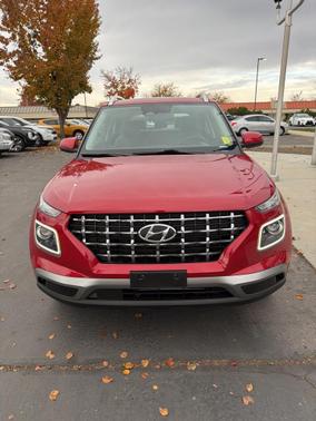 2023 Hyundai VENUE Limited