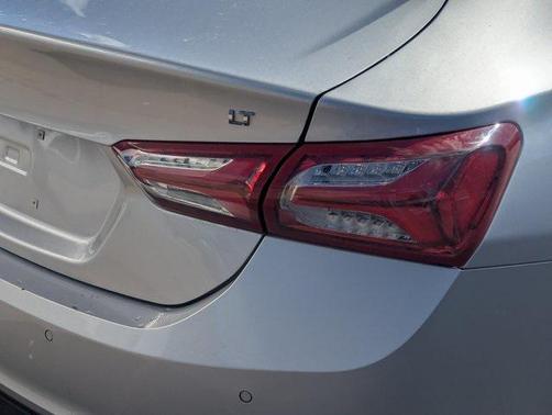 2020 Chevrolet Malibu FWD LT
