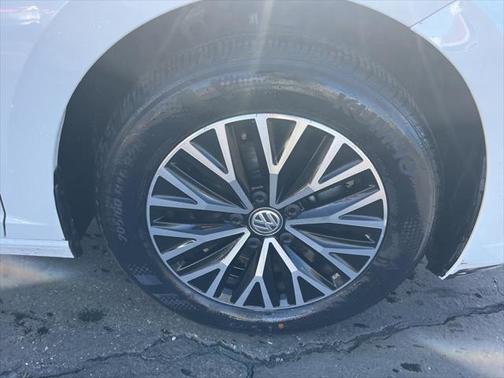 2021 Volkswagen Jetta 1.4T R-Line