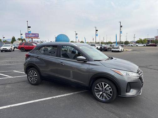 2024 Nissan Kicks SV