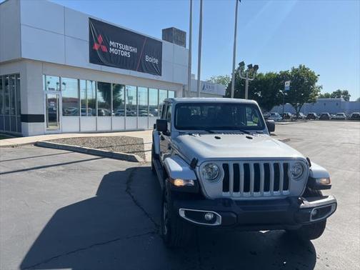 2023 Jeep Gladiator Overland