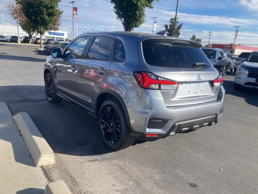 2025 Mitsubishi Outlander Sport 2.0 LE