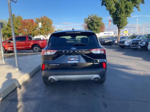 2021 Ford Escape Titanium