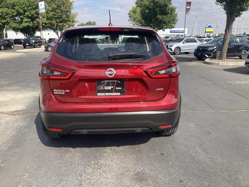 2022 Nissan Rogue Sport S