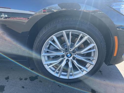 2024 BMW 330 i xDrive