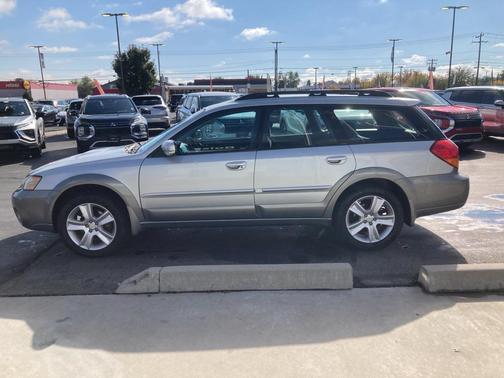 2005 Subaru Outback 2.5 XT